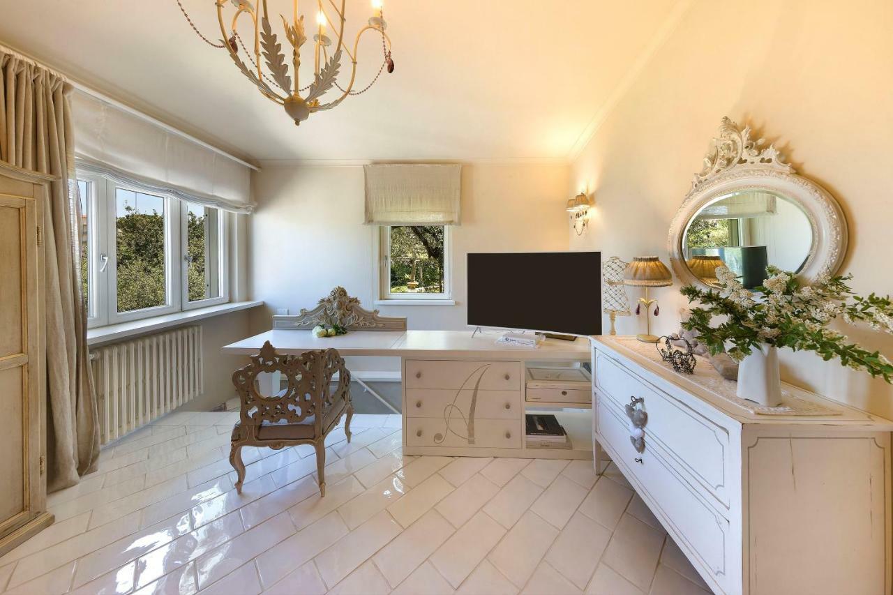 Villa Annabelle SantʼAgata sui Due Golfi Εξωτερικό φωτογραφία